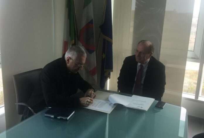 FOTO FIRMA PROTOCOLLO D'INTESA