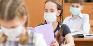 Nuove regole a scuola, quando e per chi scattano l’autosorveglianza o la DAD